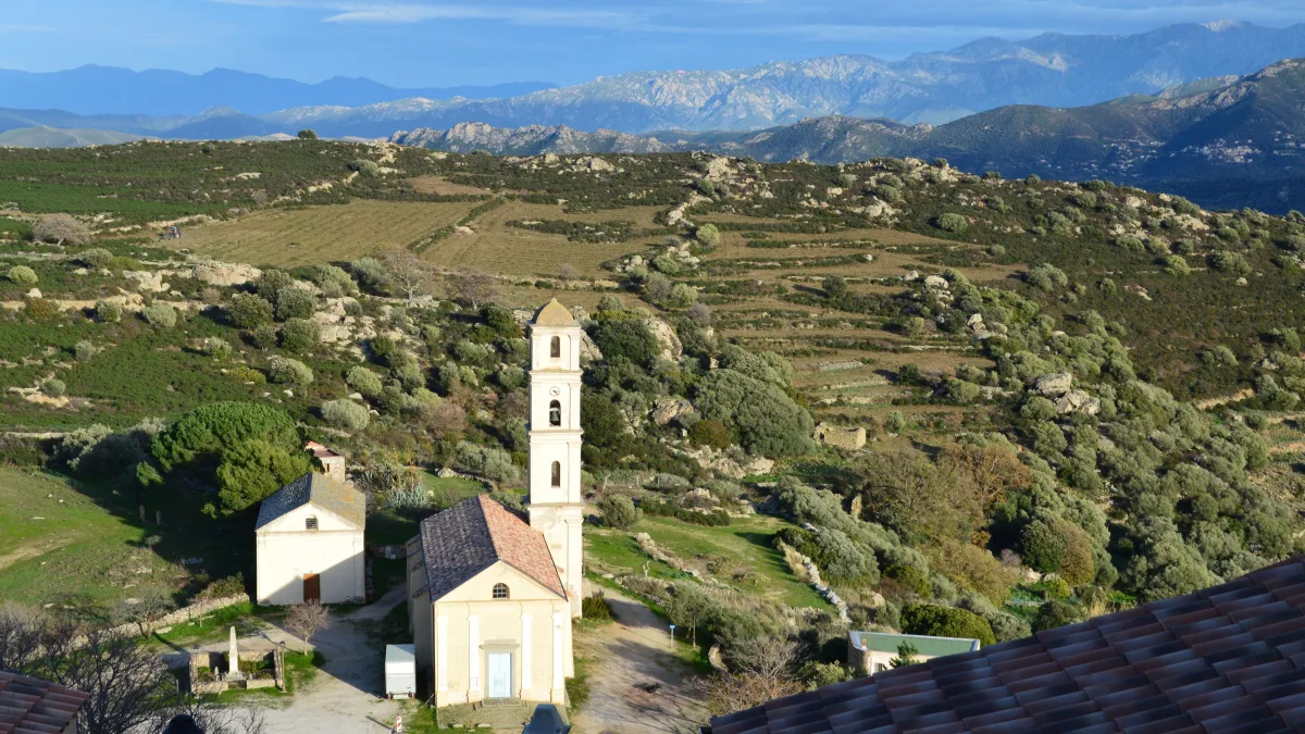 Feste ed Eventi a L'Aquila: Un Viaggio tra Tradizioni e Cultura