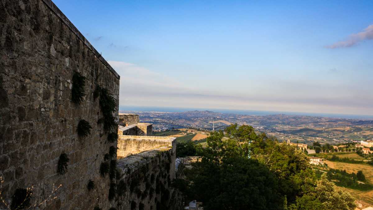 Come Arrivare a Civitella del Tronto: La Guida Completa
