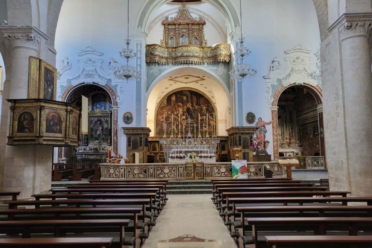 Interno della Chiesa di Santa Maria a Mare a Giulianova